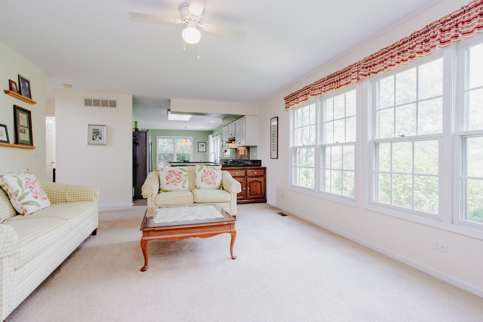 1438 Della Drive Property Photo 15