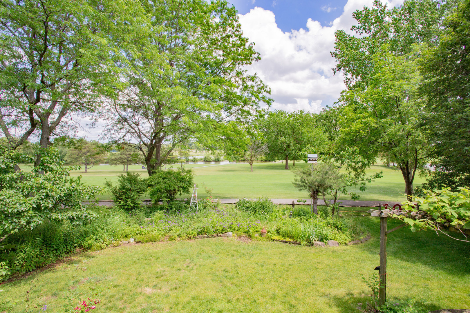 1438 Della Drive Property Photo 36
