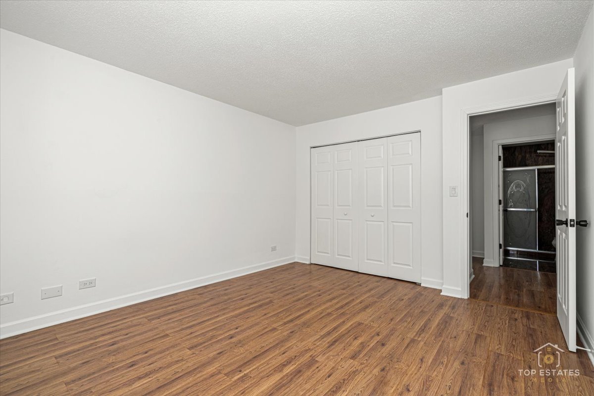 1107 S Old Wilke Road 208 Property Photo 30
