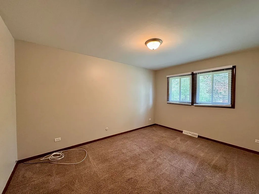 17945 Maple Street Property Photo 9