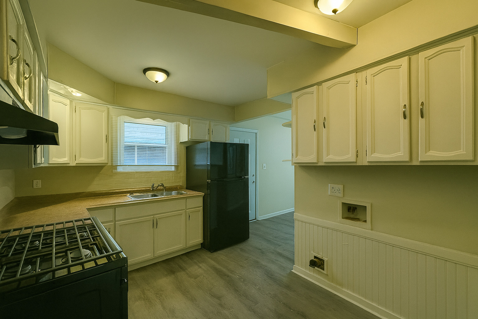 14708 Shepard Drive Property Photo 10
