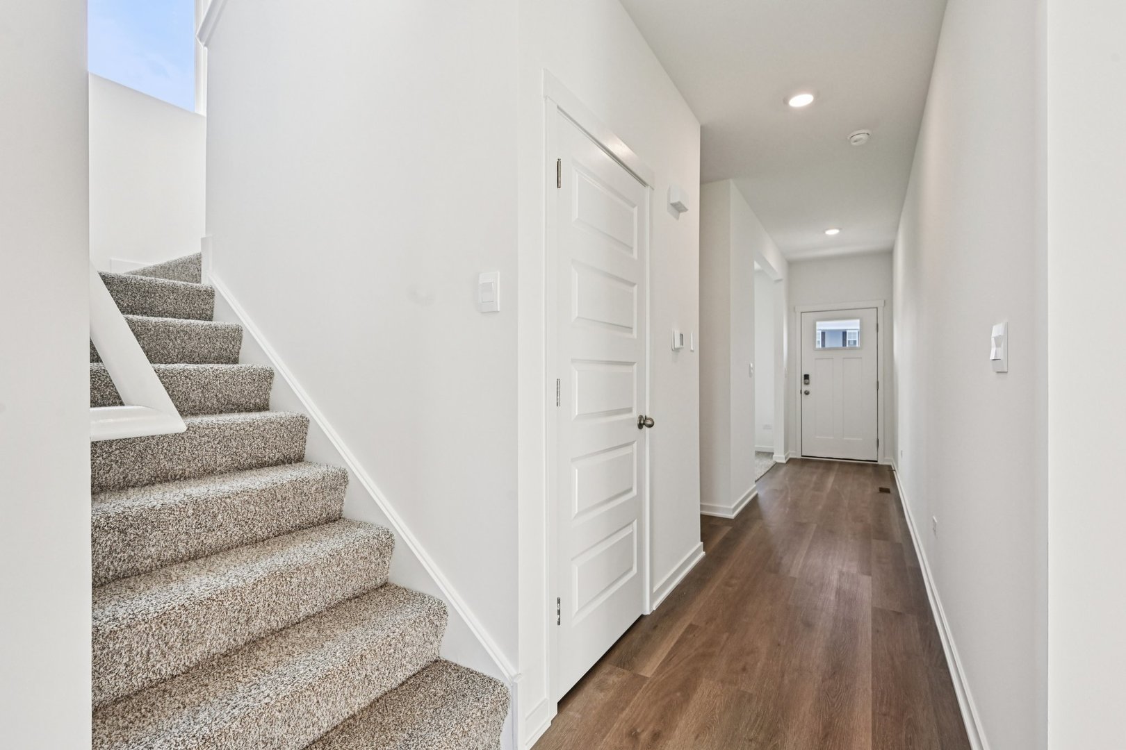 6803 Applegate Drive Property Photo 4