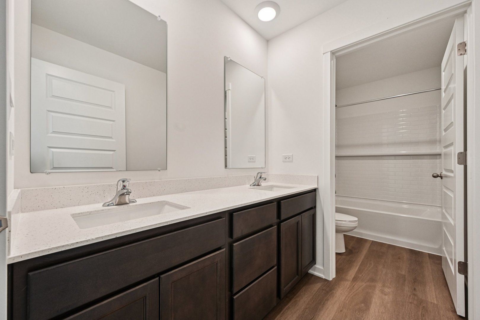 6803 Applegate Drive Property Photo 22