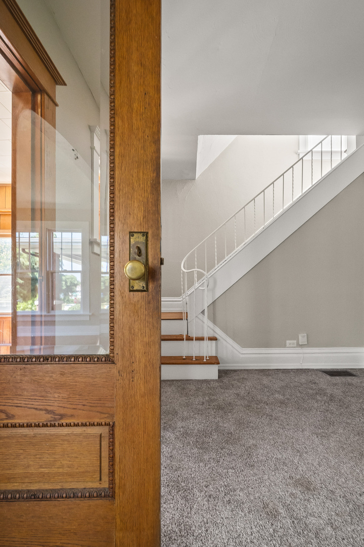 108 W Central Park Avenue Property Photo 10
