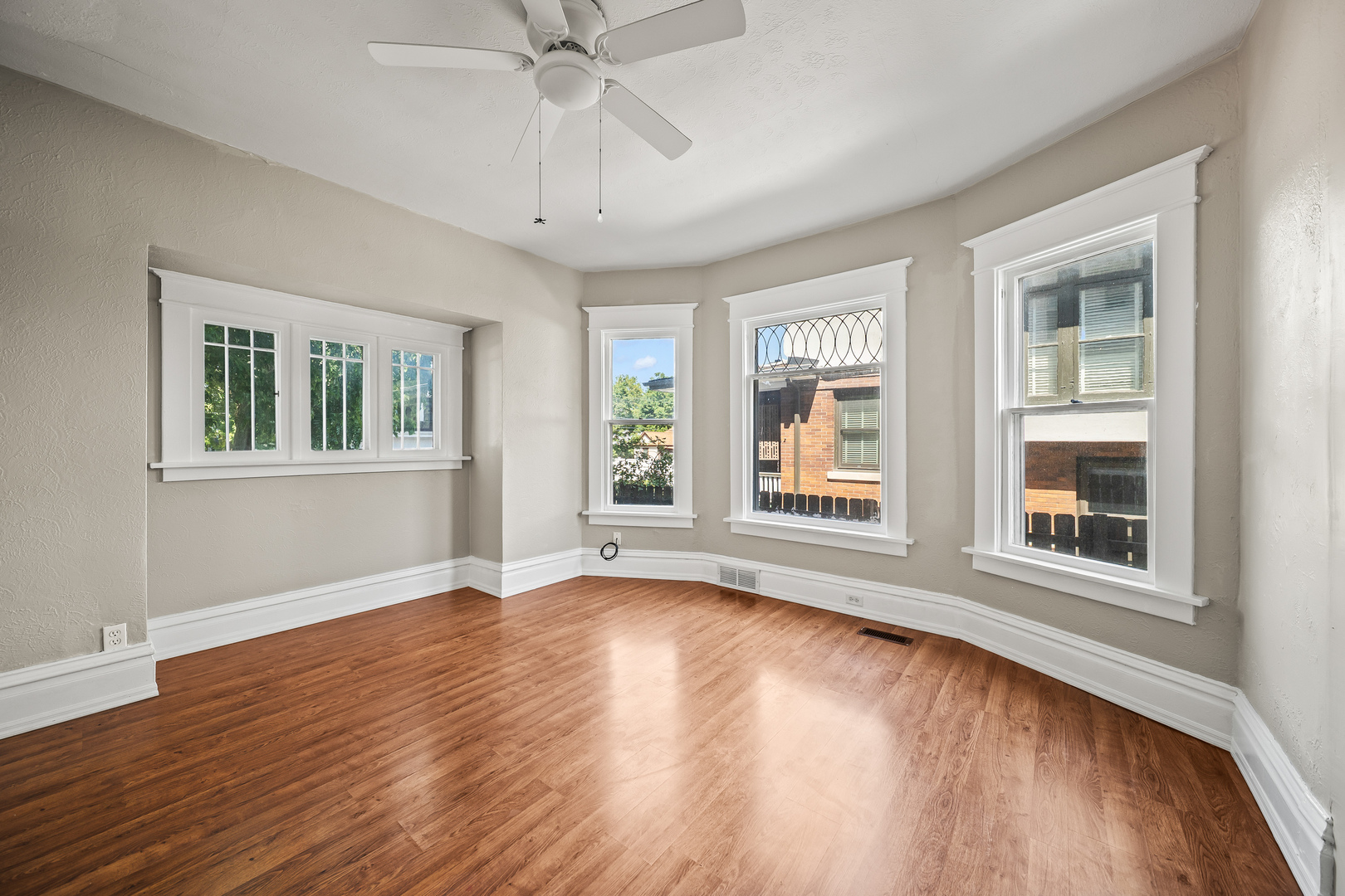 108 W Central Park Avenue Property Photo 16