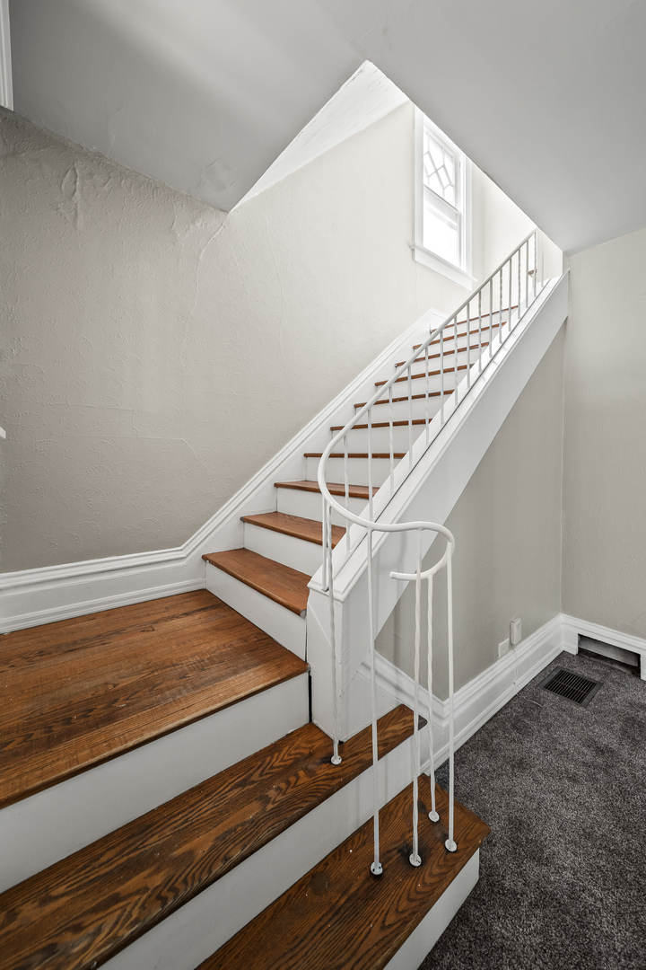 108 W Central Park Avenue Property Photo 18