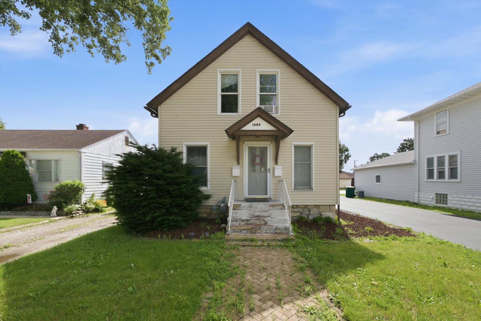 1004 Oakland Avenue Property Photo 1
