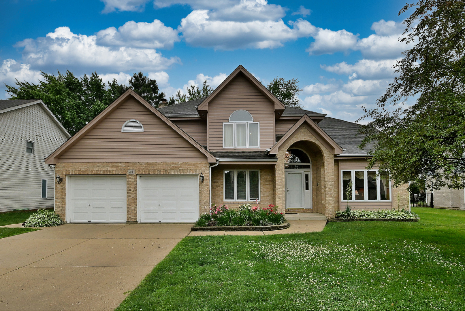 213 John Drive Property Photo 1