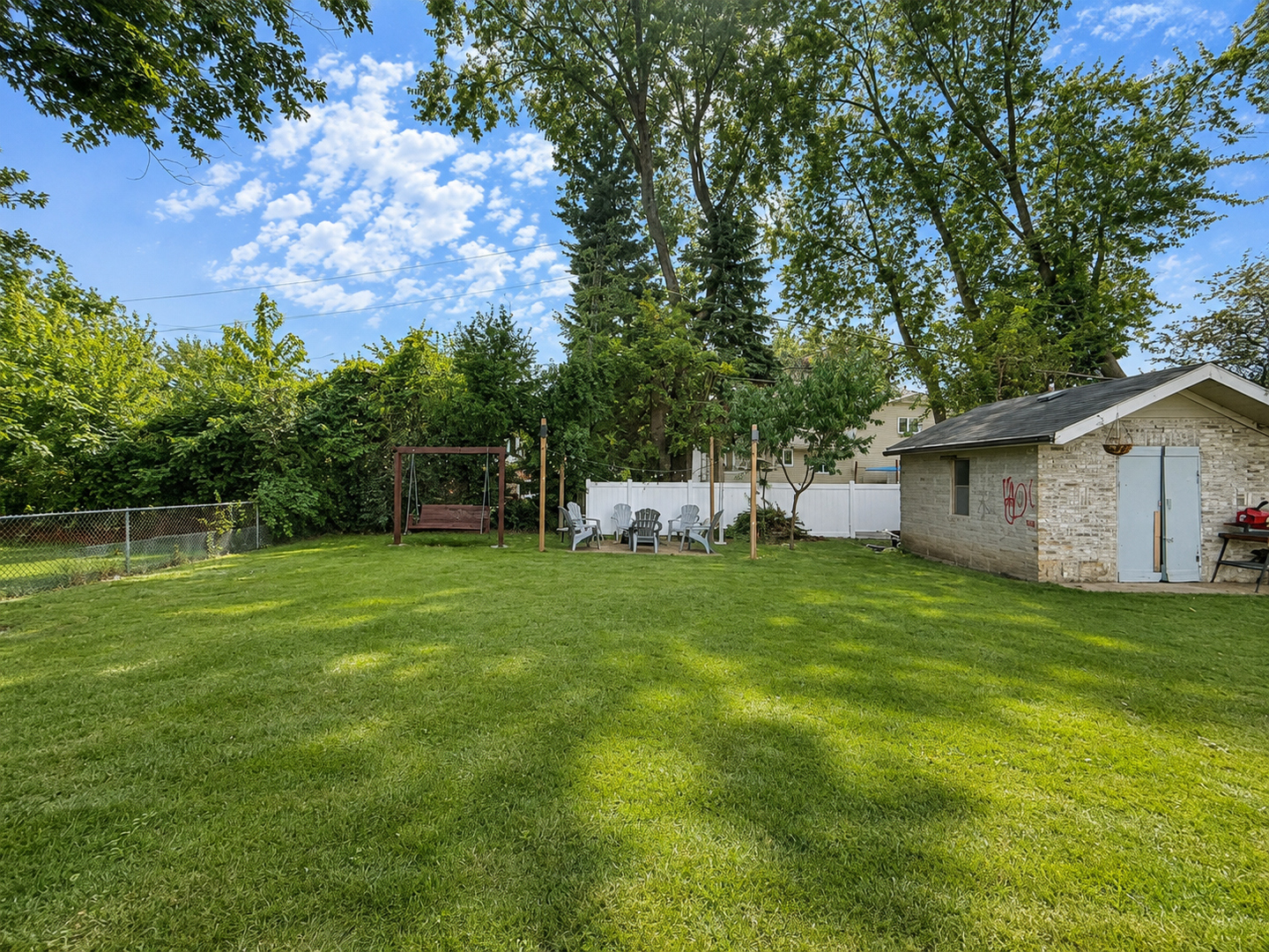 450 Heather Lane Property Photo 32