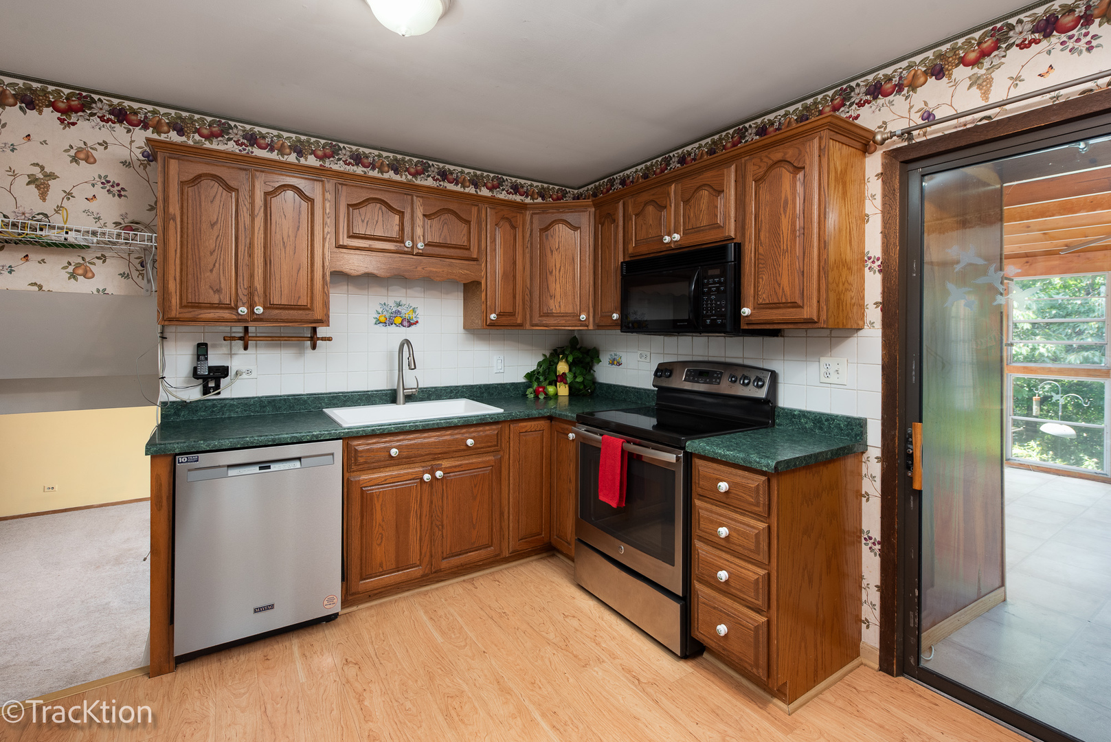 518 Whitehall Way Property Photo 4