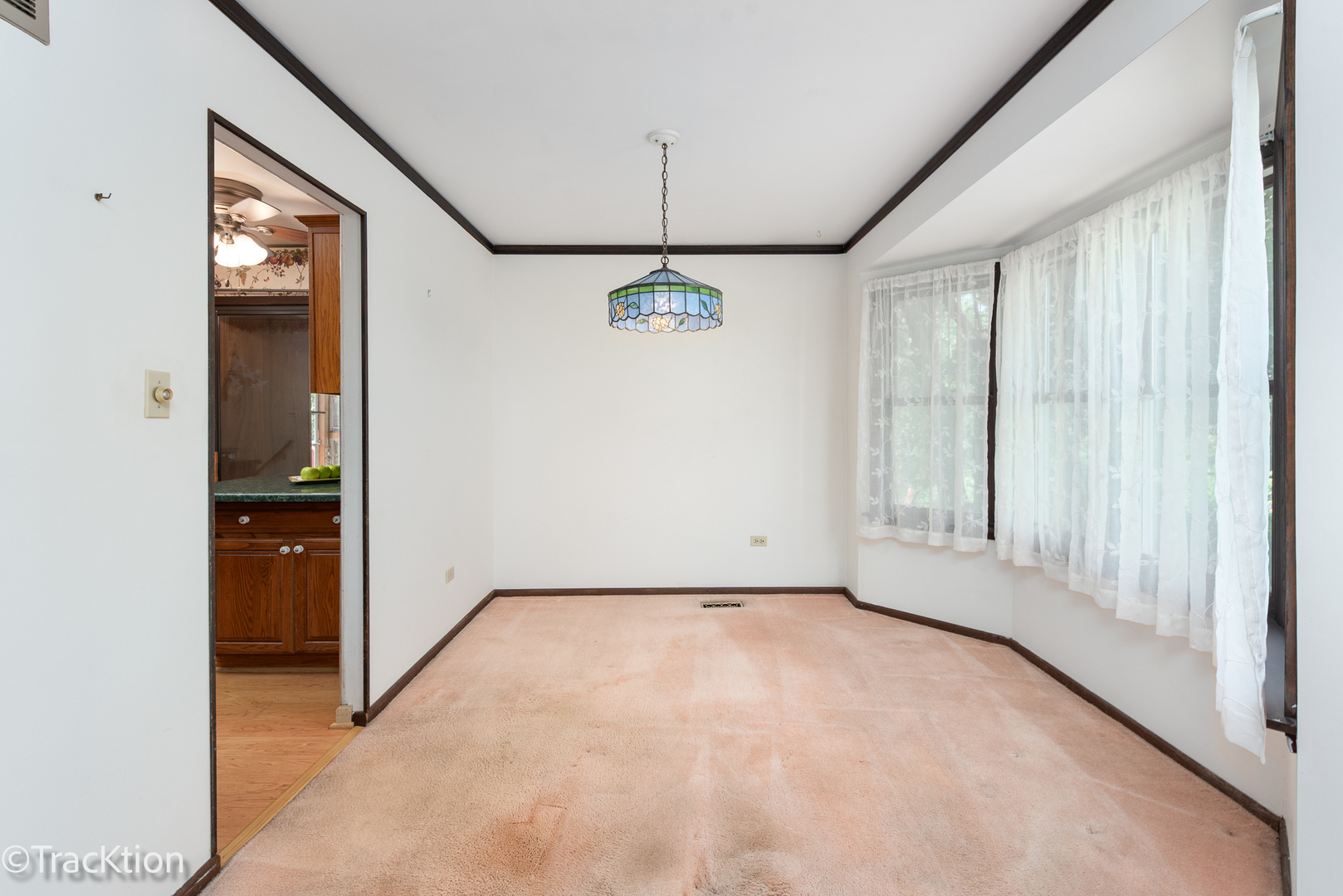 518 Whitehall Way Property Photo 7