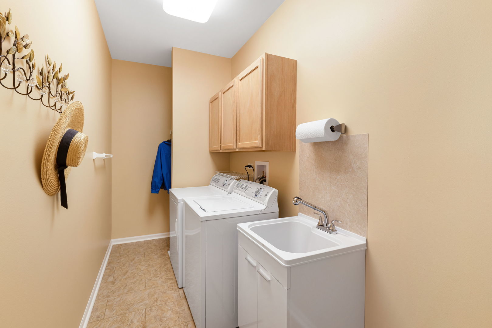 1675 Seaton Lane Property Photo 10