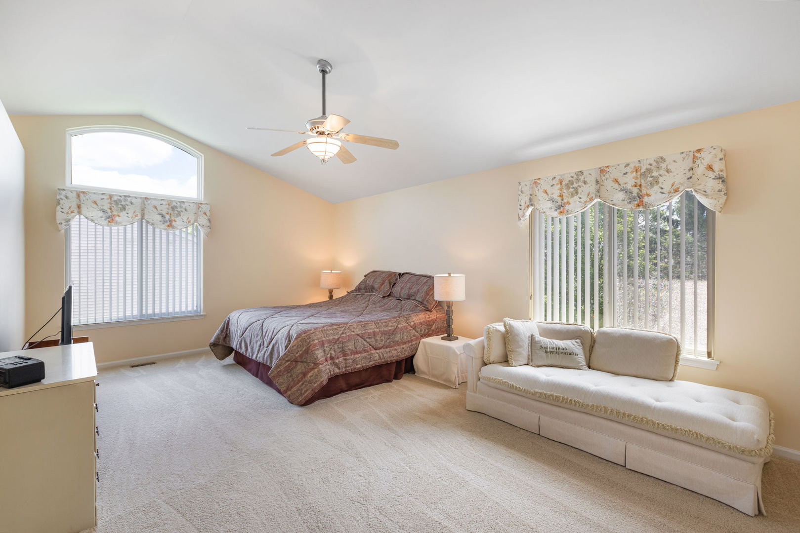 1675 Seaton Lane Property Photo 12