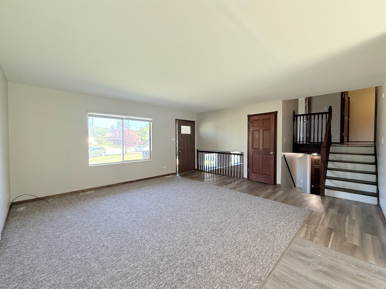 18018 Chantilly Lane Property Photo 2