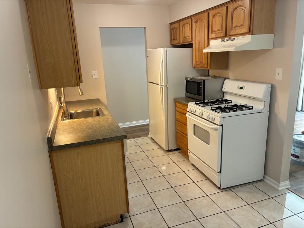 4616 Maple Avenue 1a Property Photo 5