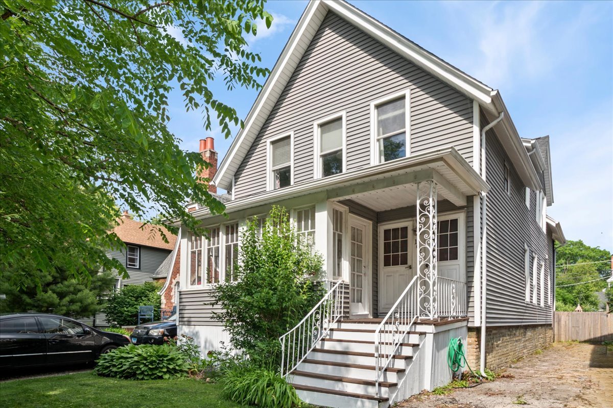 1621 Florence Avenue Property Photo 1