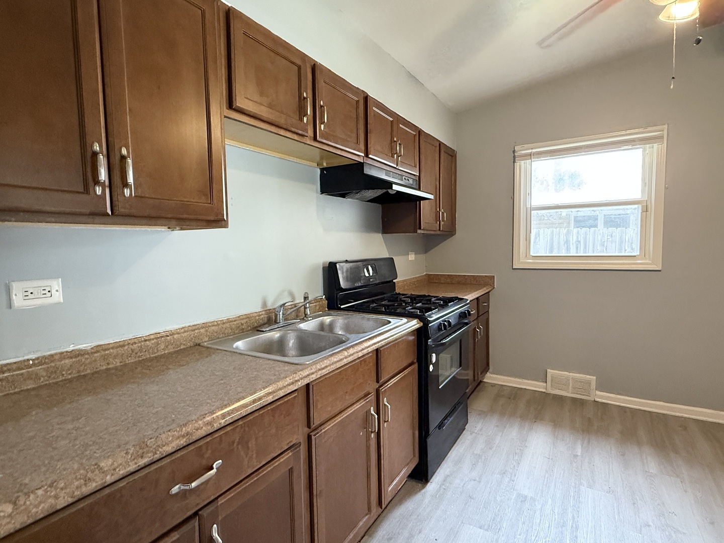 1133 Parkview Avenue Property Photo 20