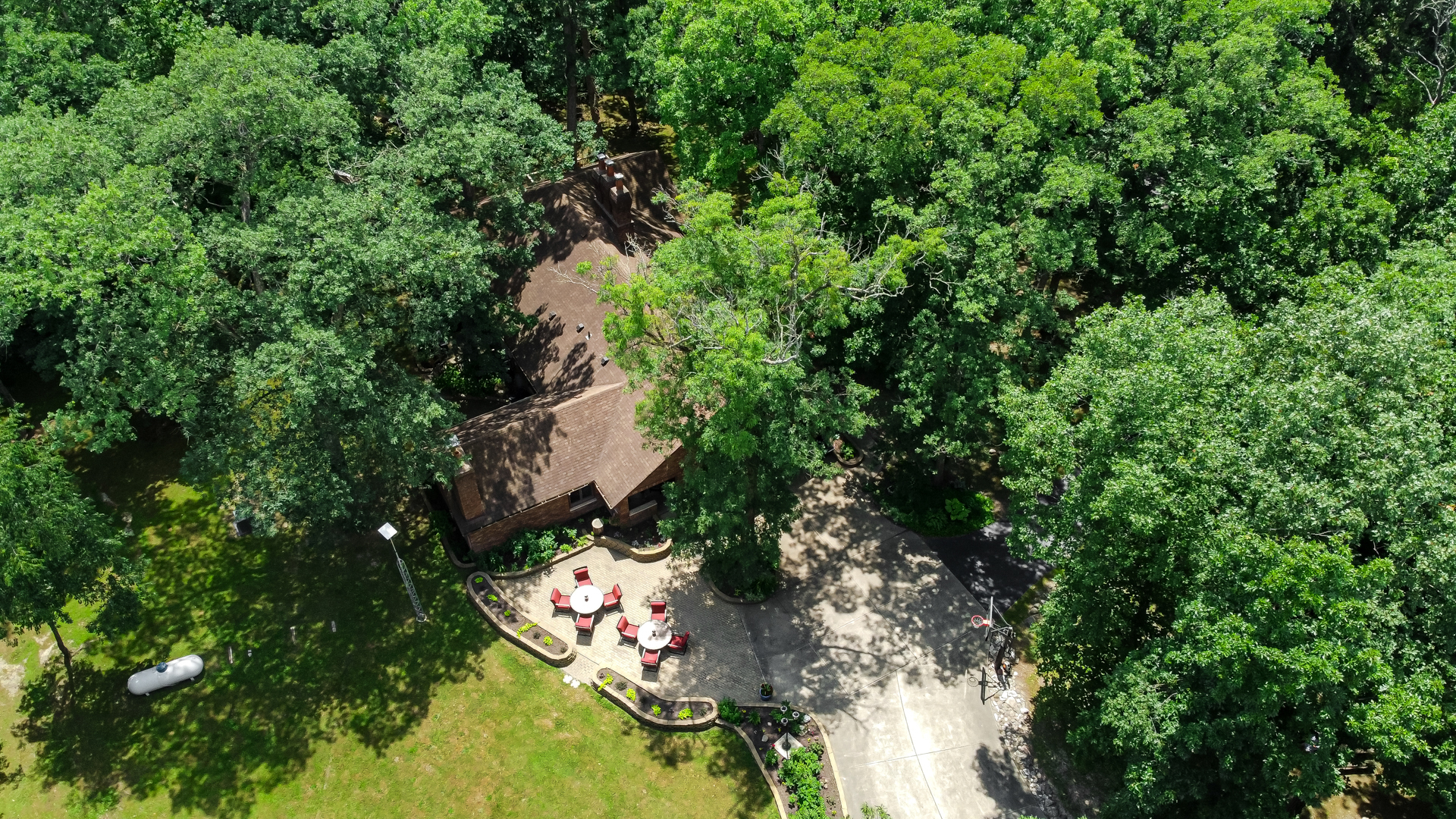 12881 White Oak Avenue Property Photo 2