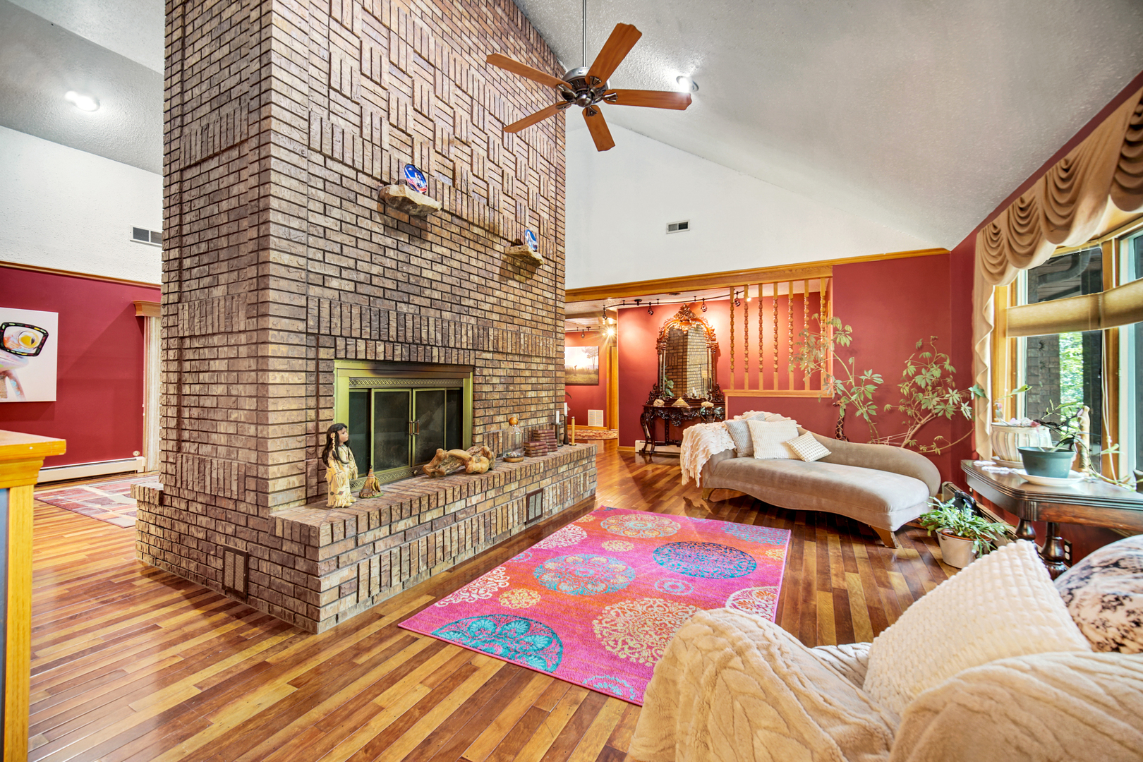12881 White Oak Avenue Property Photo 5