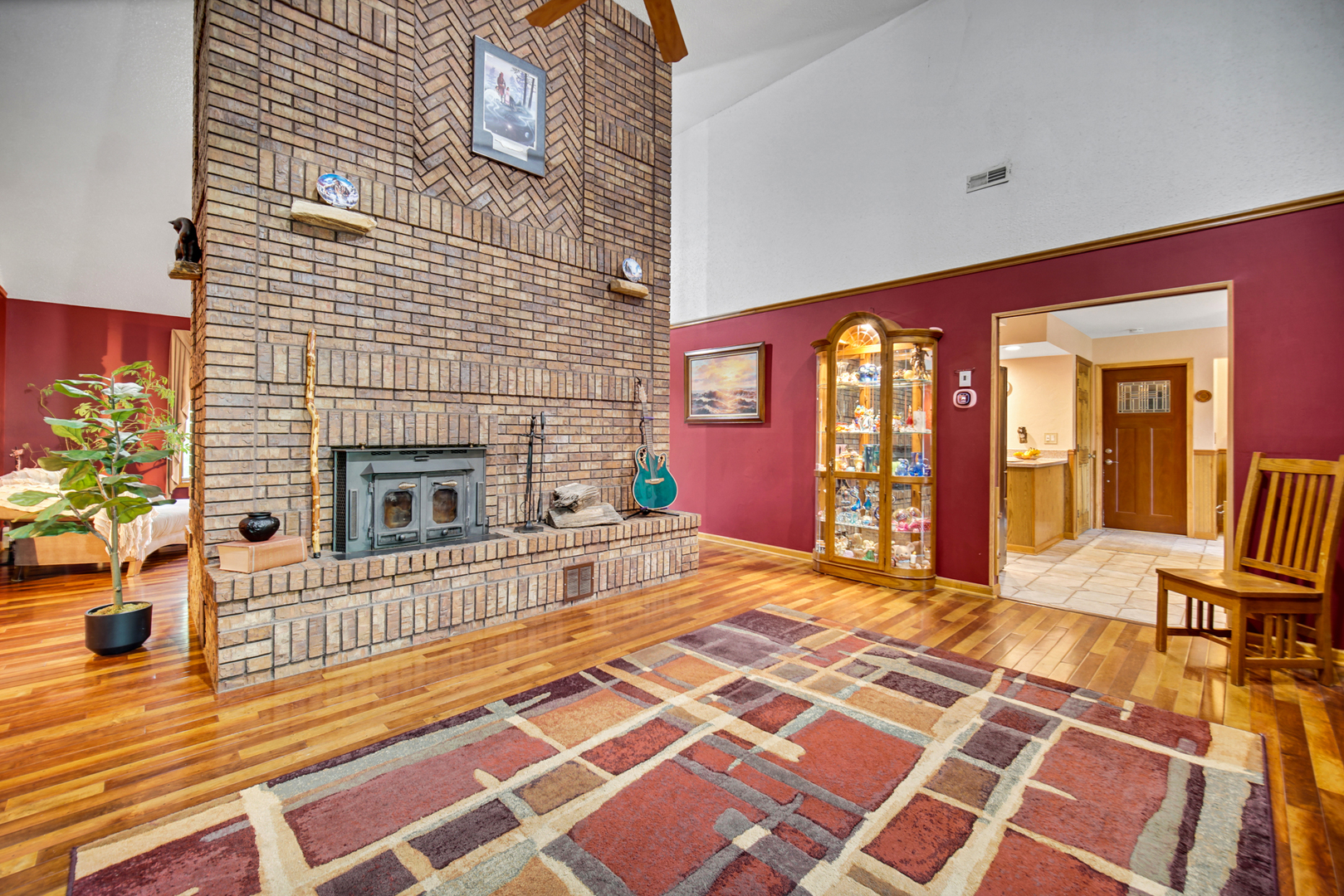 12881 White Oak Avenue Property Photo 7