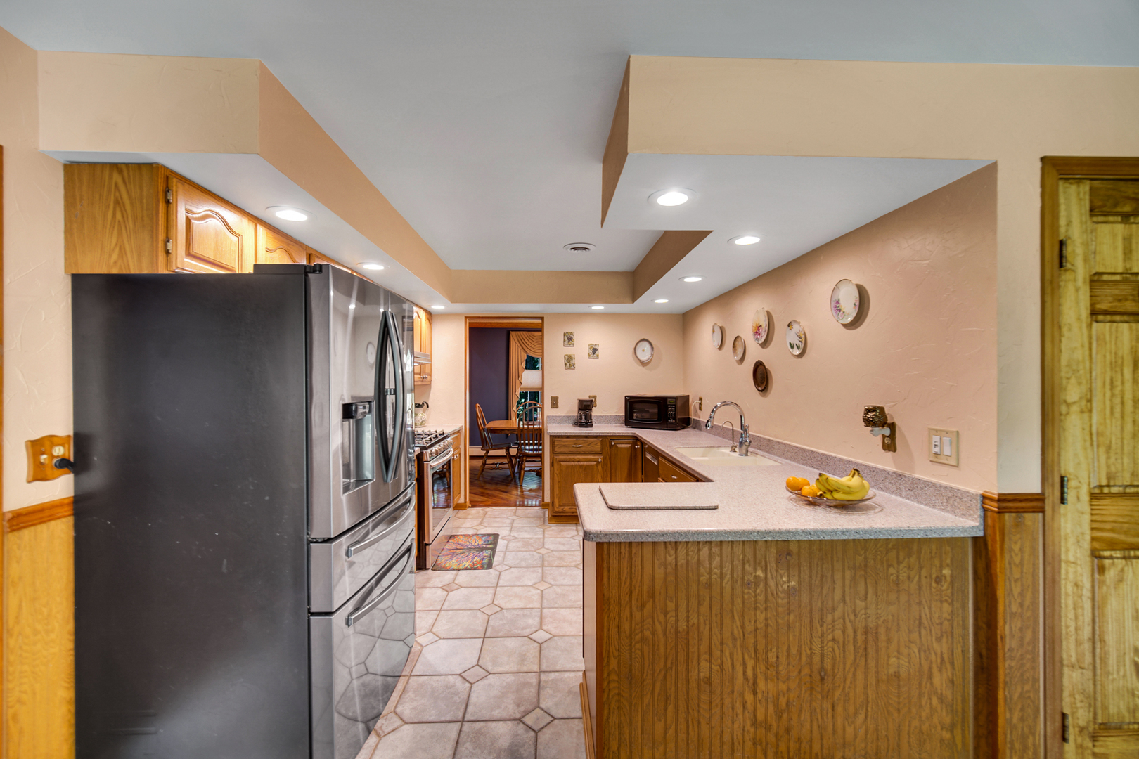 12881 White Oak Avenue Property Photo 10