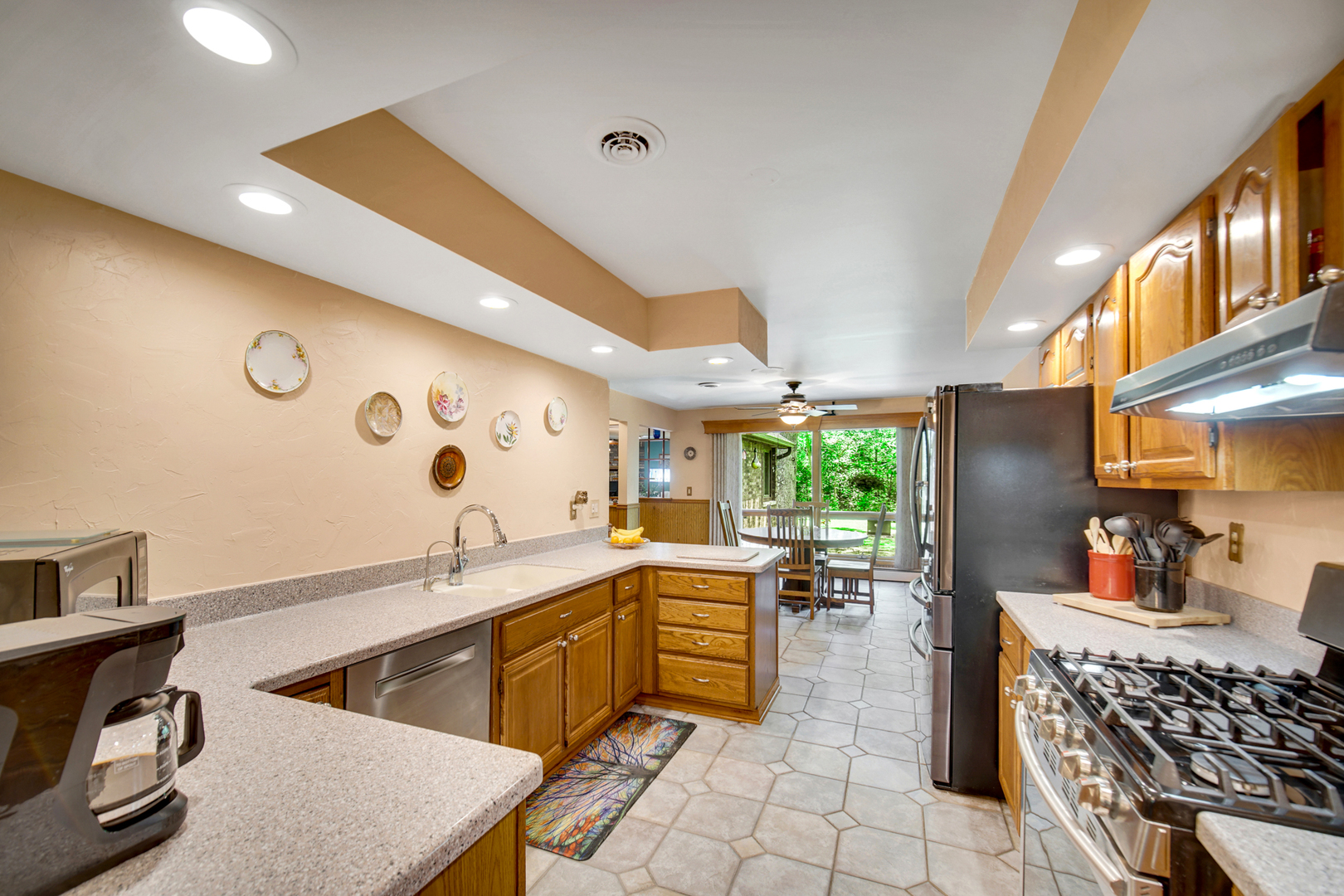 12881 White Oak Avenue Property Photo 12