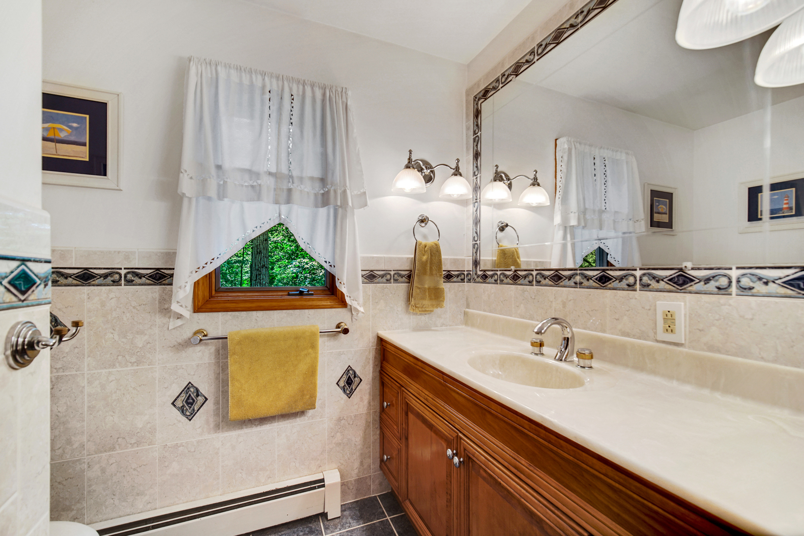 12881 White Oak Avenue Property Photo 20