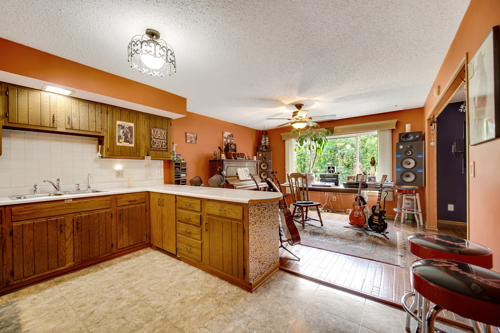 12881 White Oak Avenue Property Photo 27