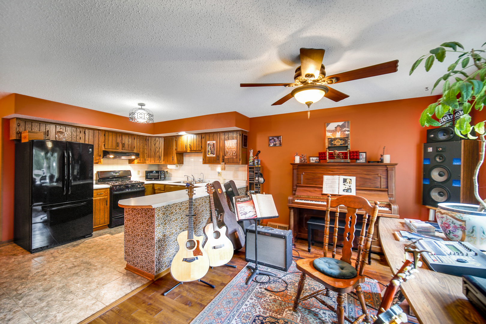 12881 White Oak Avenue Property Photo 31