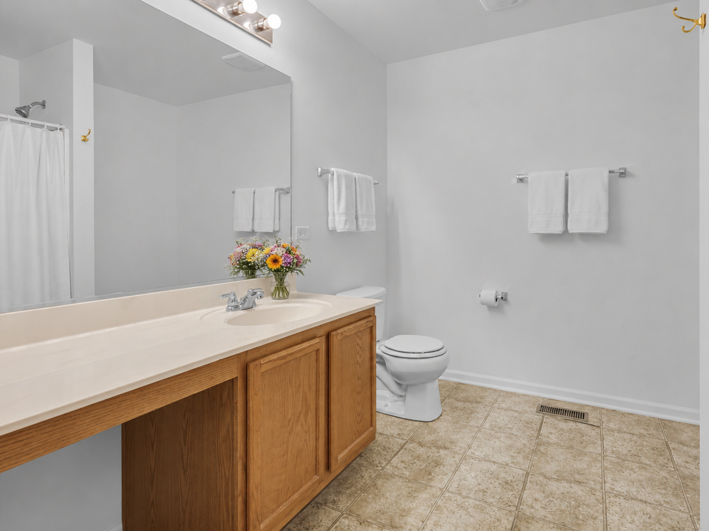 758 Dover Street Property Photo 11