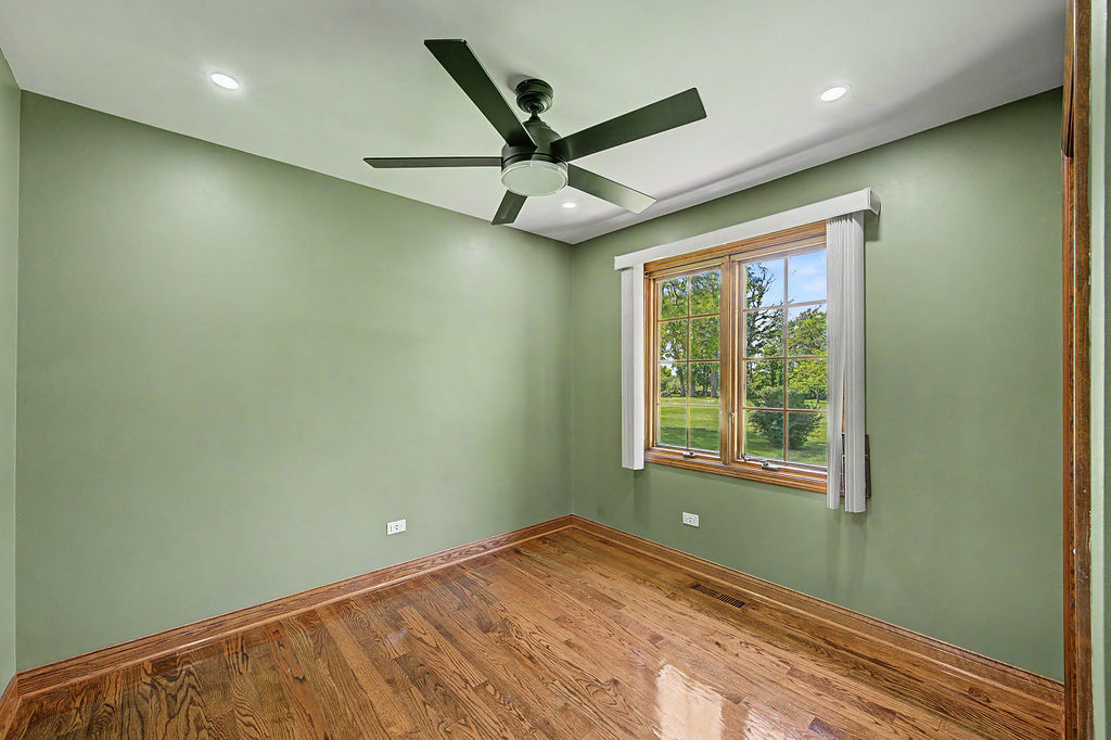 24364 S Volbrecht Road Property Photo 10
