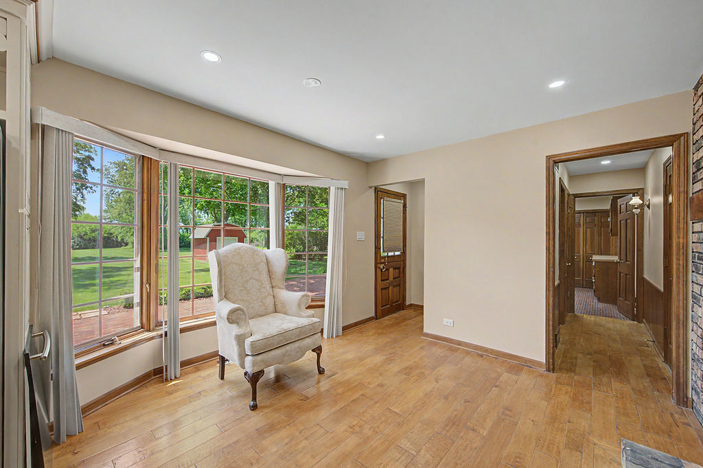 24364 S Volbrecht Road Property Photo 25