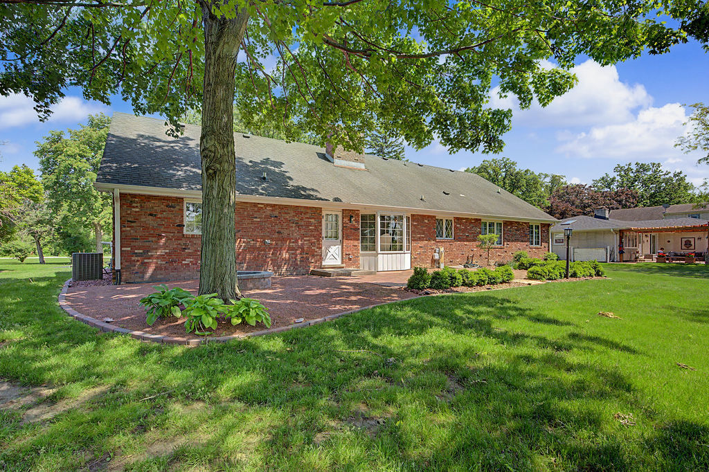 24364 S Volbrecht Road Property Photo 43
