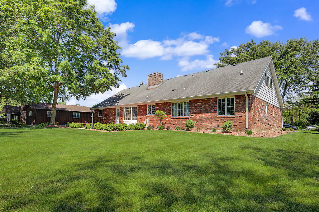 24364 S Volbrecht Road Property Photo 44