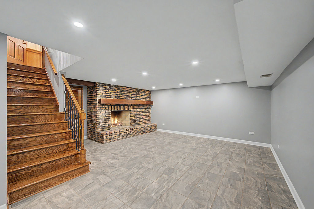 24364 S Volbrecht Road Property Photo 49