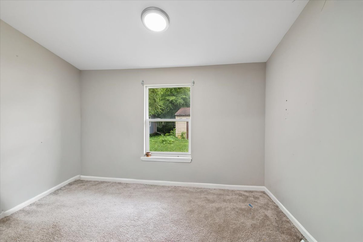 121 Davison Street Property Photo 11