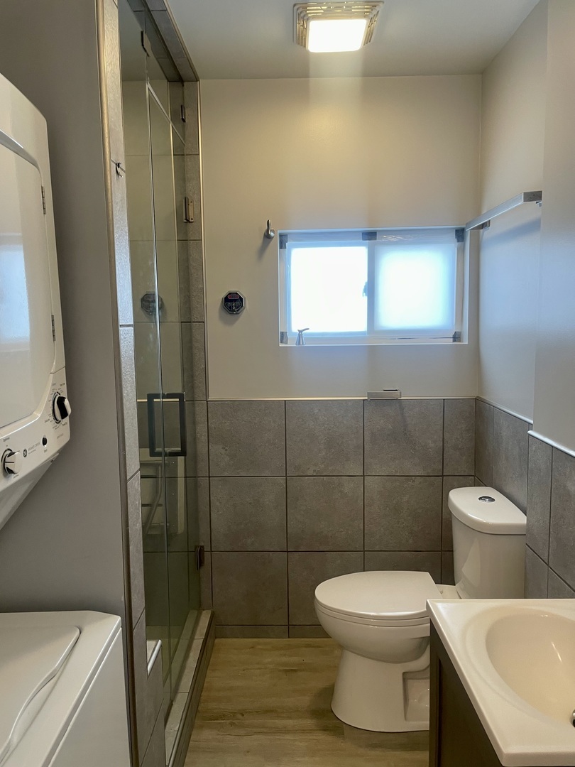 3322 N Kostner Avenue Property Photo 7