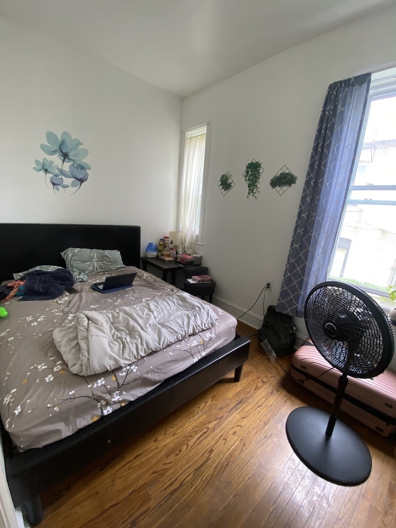 939 W 32nd Street Property Photo 14