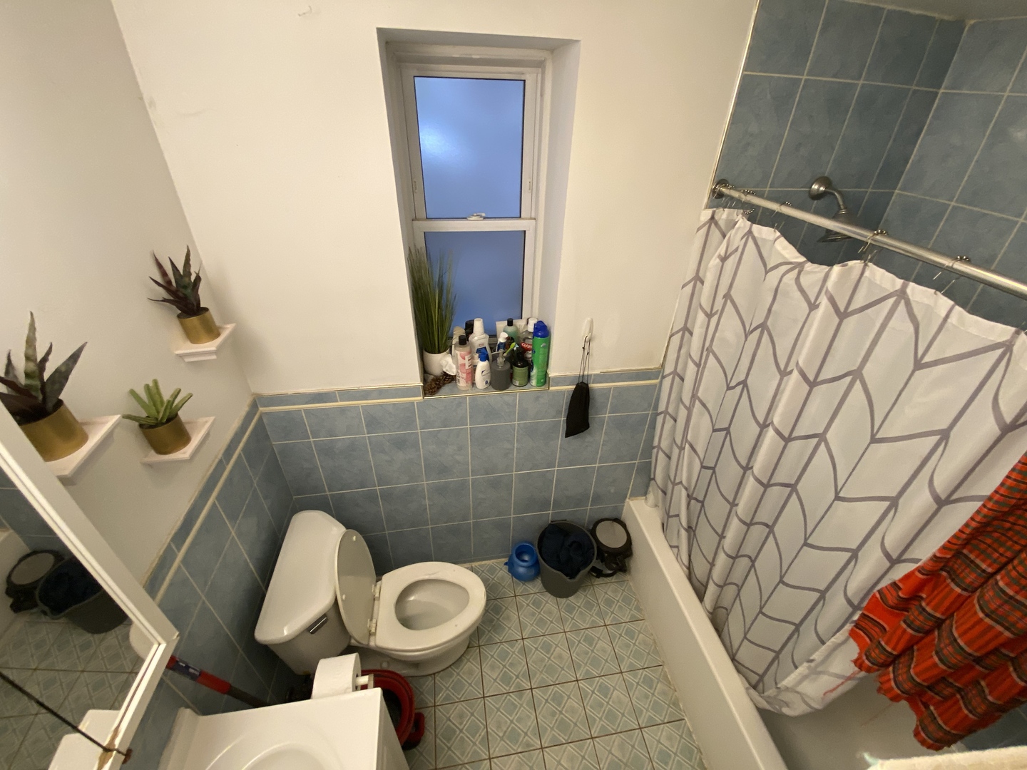 939 W 32nd Street Property Photo 15