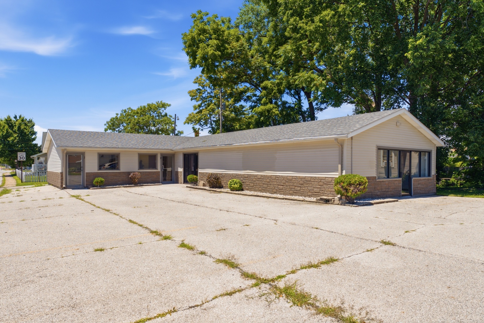 1115 7th Avenue Property Photo 2