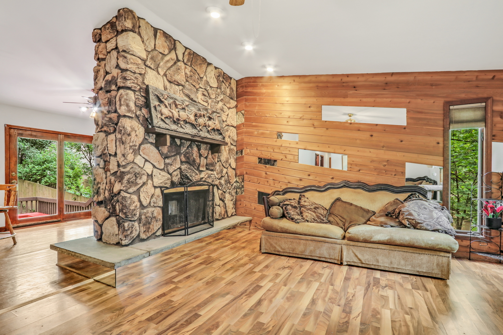8615 Coral Road Property Photo 3
