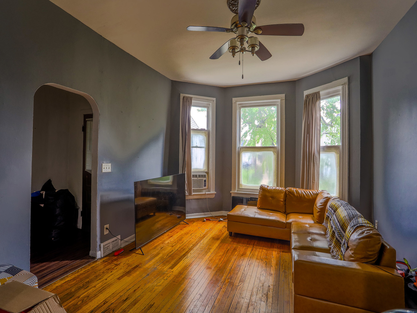 224 N Lockwood Avenue Property Photo 6