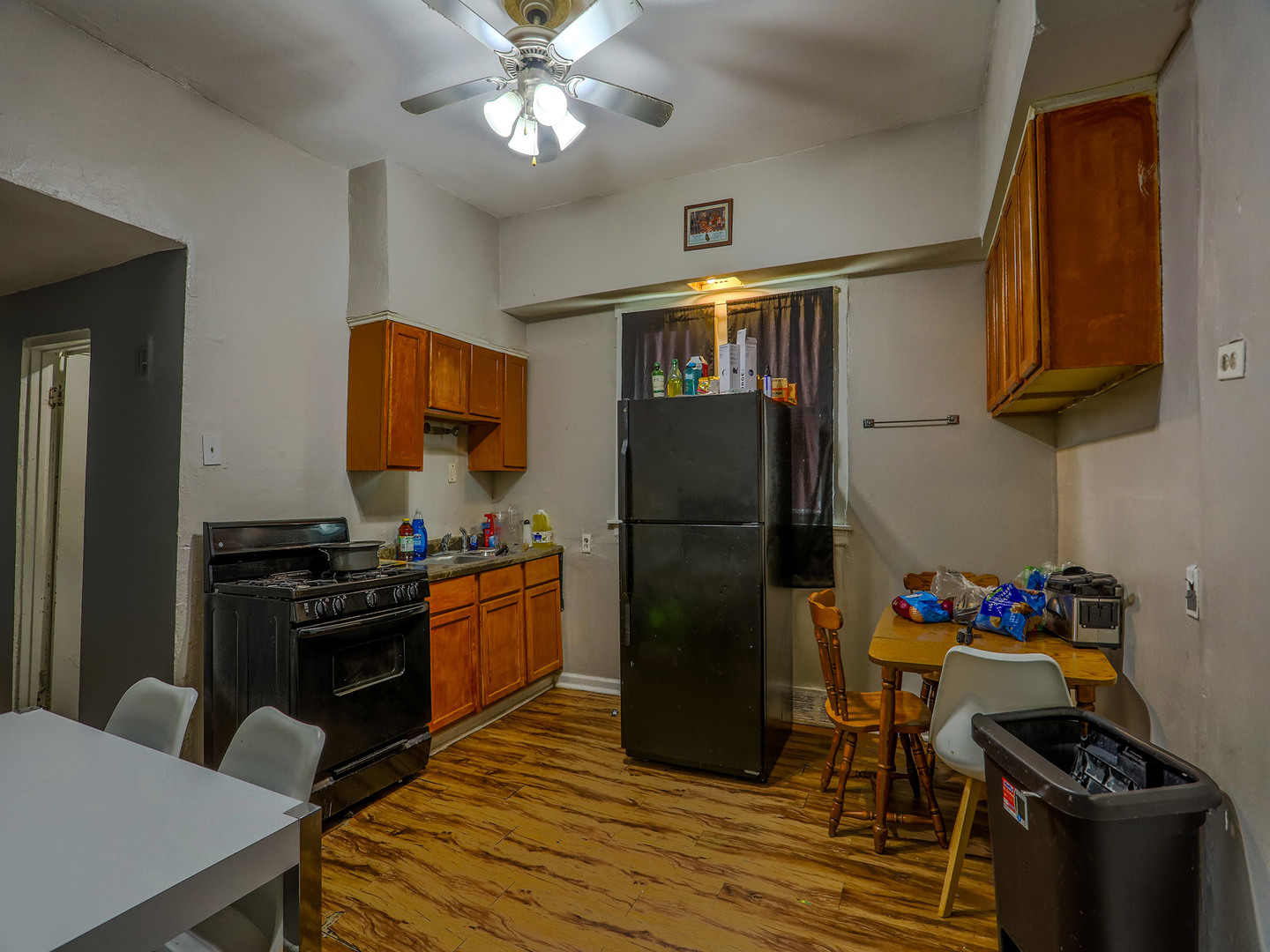 224 N Lockwood Avenue Property Photo 12