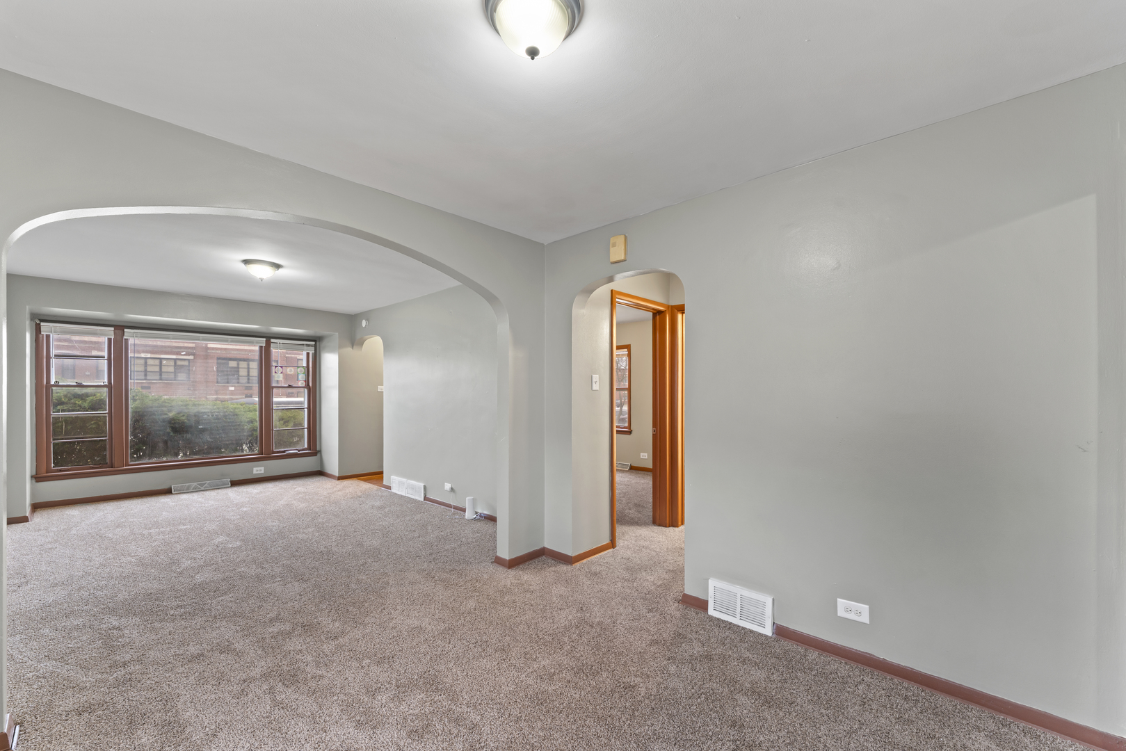 13904 S Tracy Avenue Property Photo 5