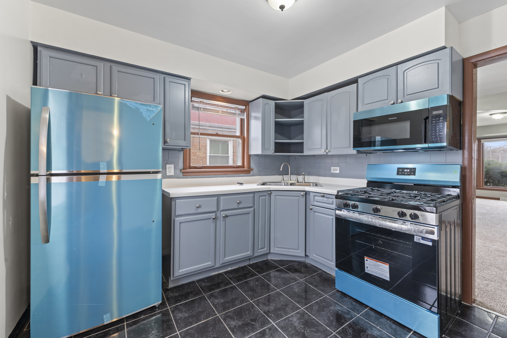 13904 S Tracy Avenue Property Photo 8