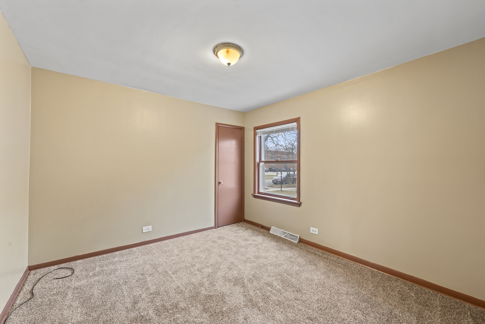 13904 S Tracy Avenue Property Photo 11