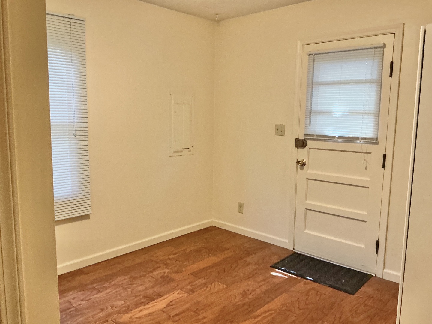 2209 Grange Circle Property Photo 7