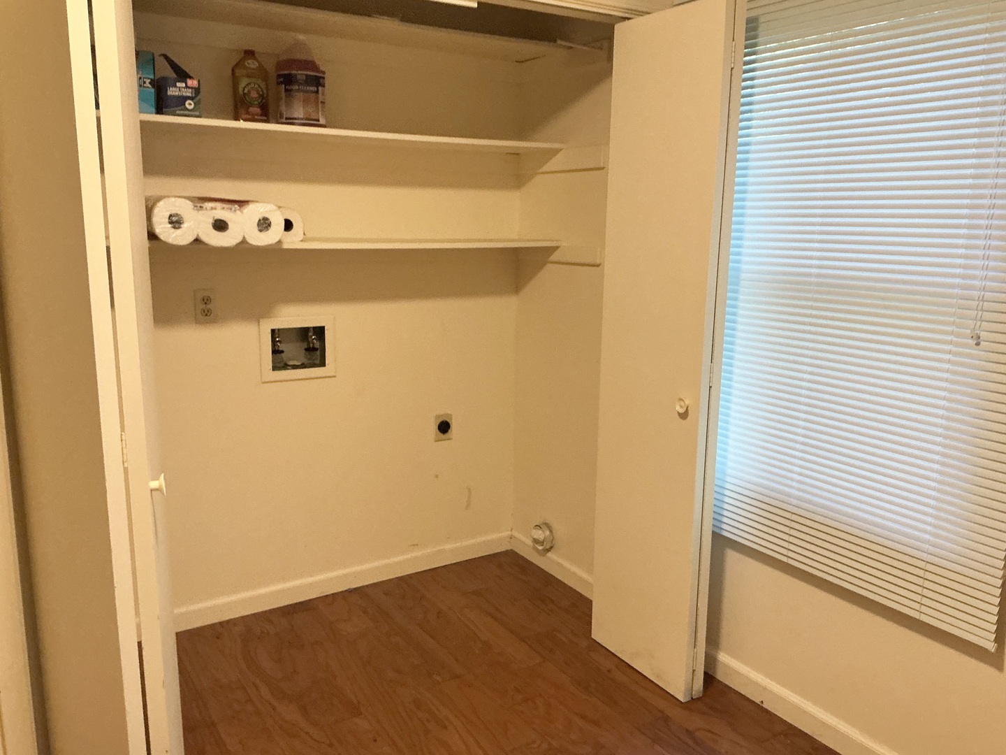 2209 Grange Circle Property Photo 8