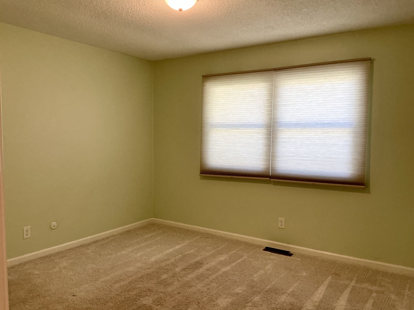 2209 Grange Circle Property Photo 13