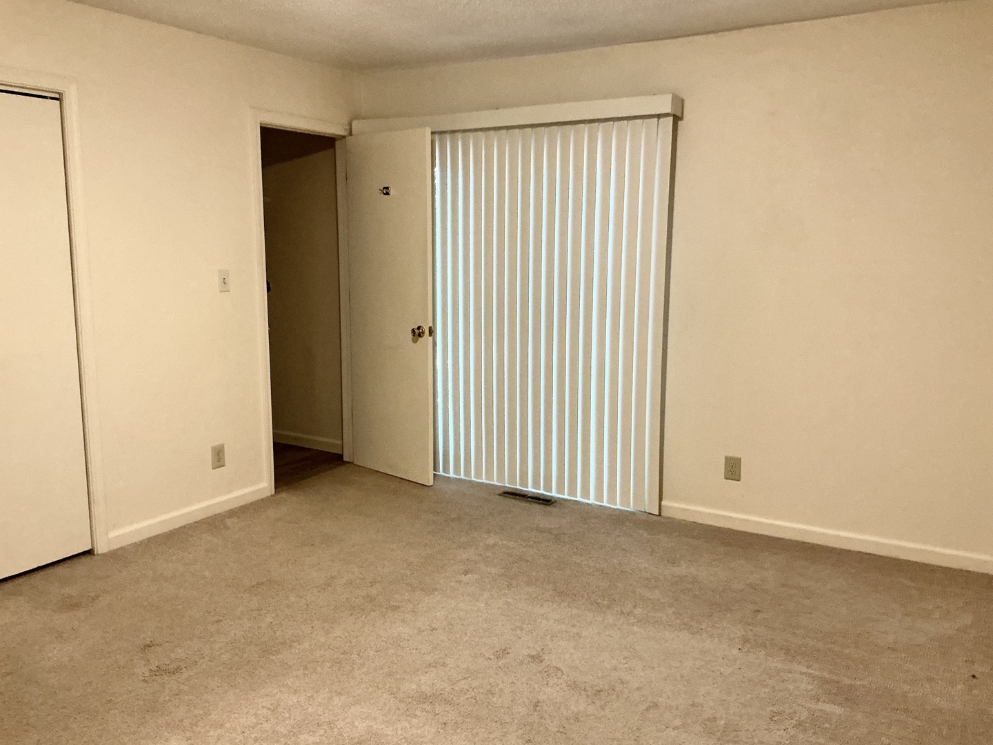 2209 Grange Circle Property Photo 14